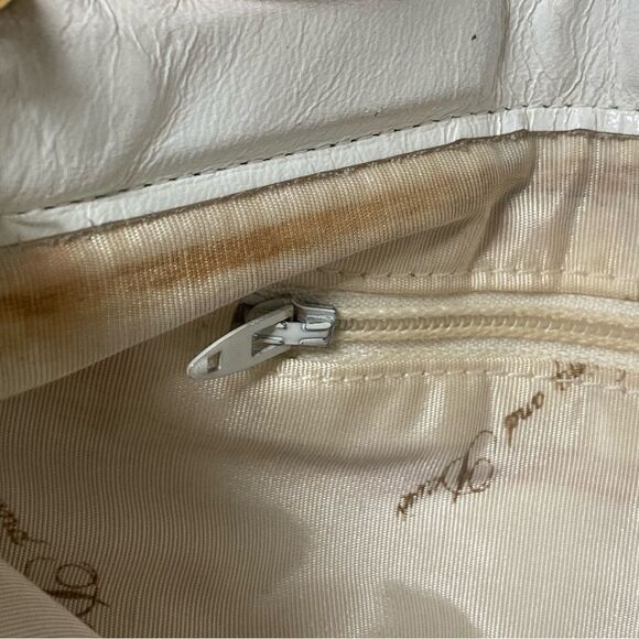 Whiting and Davis Vintage White Mesh Metal Purse W/Adjustable Gold Chain Strap - Picture 10 of 13